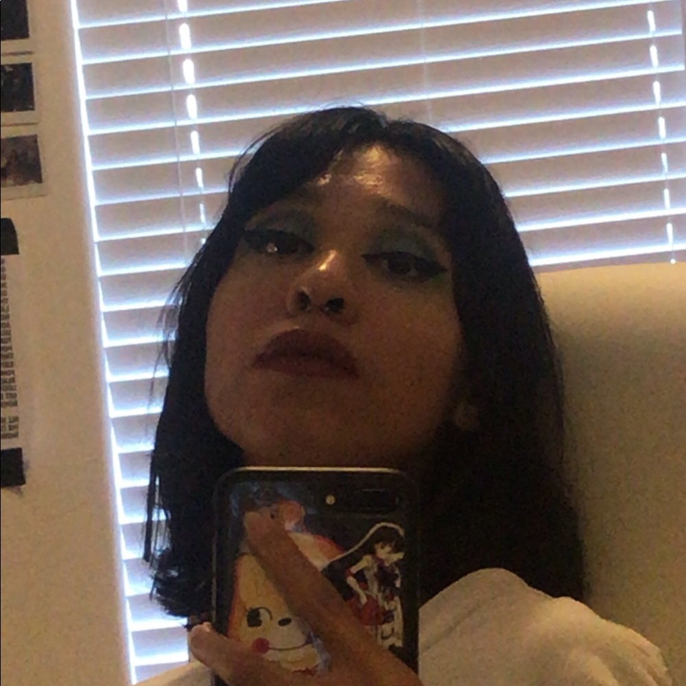 Meet your Posher, Alejandra